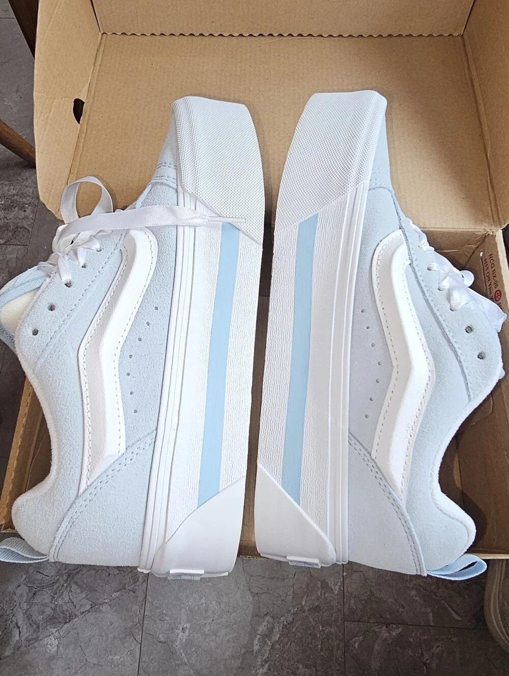 Vans KNU STACK Vintage Satin Dream Blue. Womens size 8.5